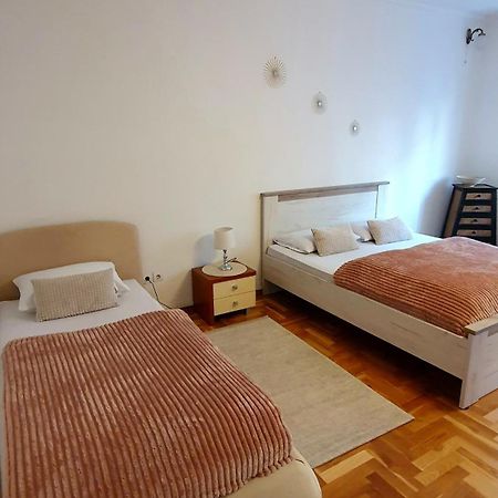 City Center Apartment サラエヴォ エクステリア 写真